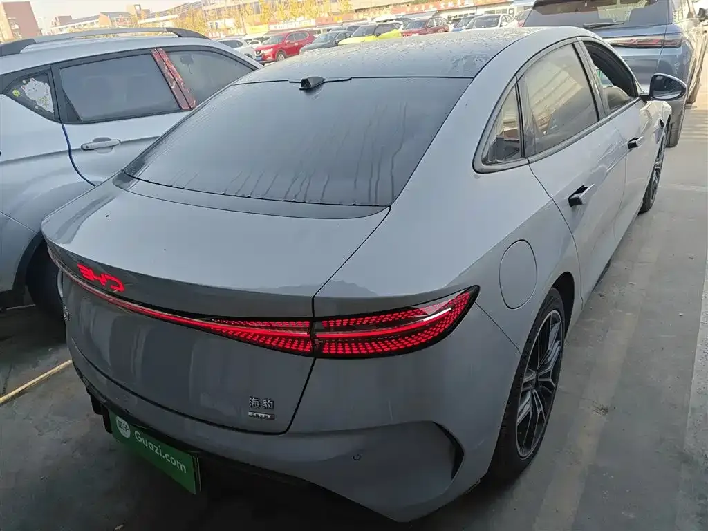 BYD Seal — фото 6