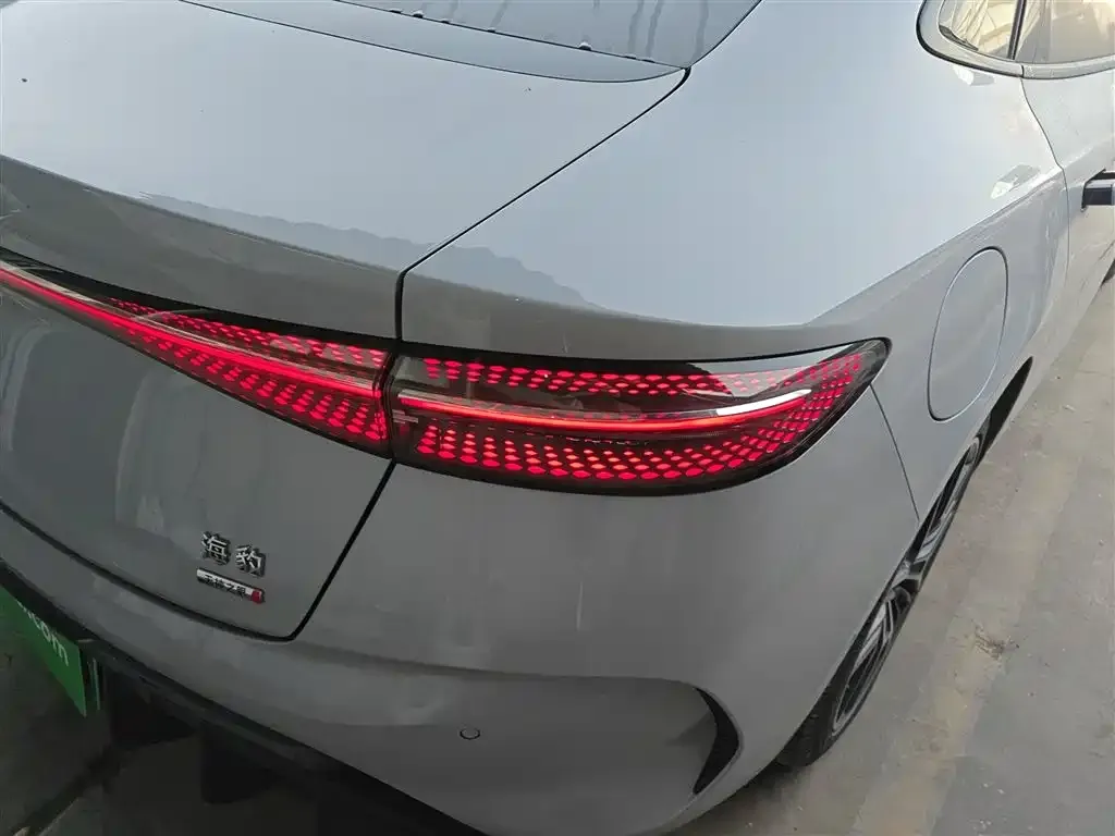 BYD Seal — фото 8