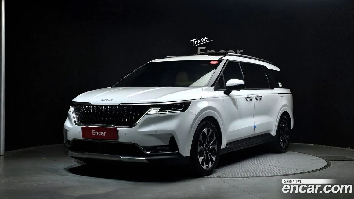 Kia Carnival 2023 из KR, фото 1
