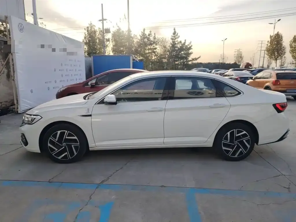 Volkswagen Sagitar 2023 из CN, фото 5