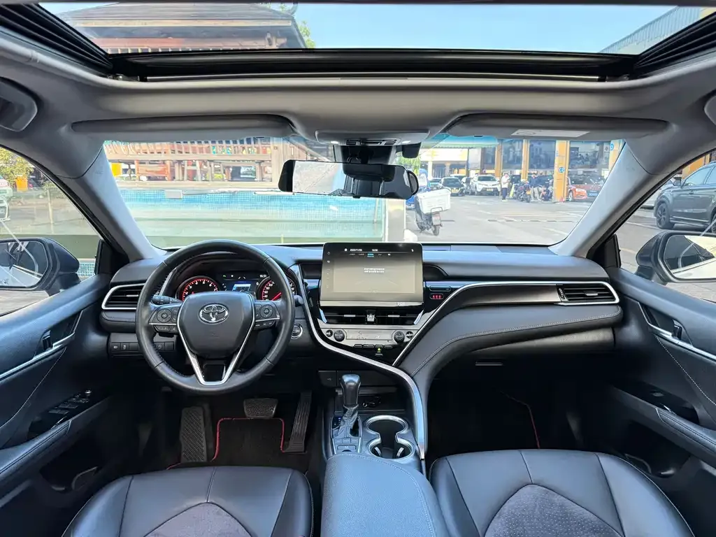 Toyota Camry 2022 из CN, фото 10
