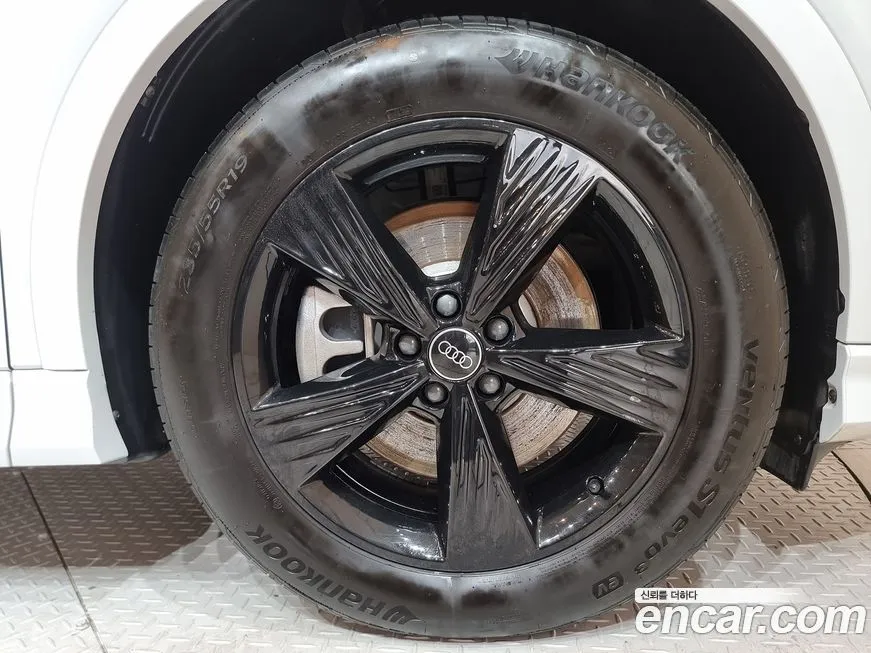 Audi Q4 e-tron 2023 из KR, фото 5