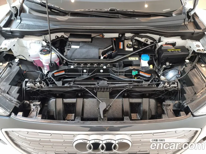 Audi Q4 e-tron 2023 из KR, фото 6