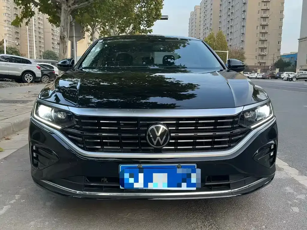 Volkswagen Passat 2022 из CN, фото 2