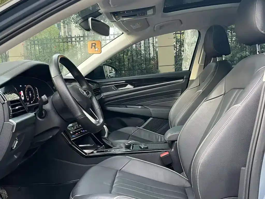 Volkswagen Passat 2022 из CN, фото 4