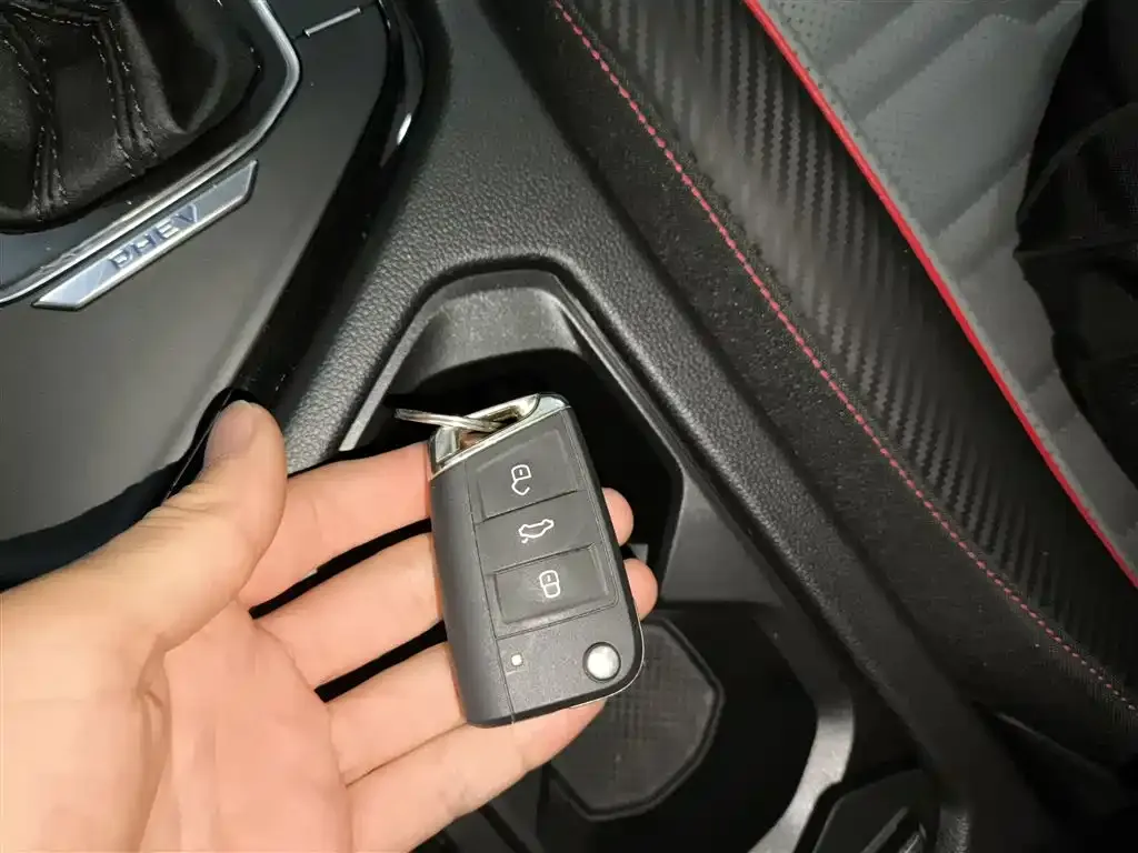 Volkswagen Tiguan L New Energy 2023 из CN, фото 9