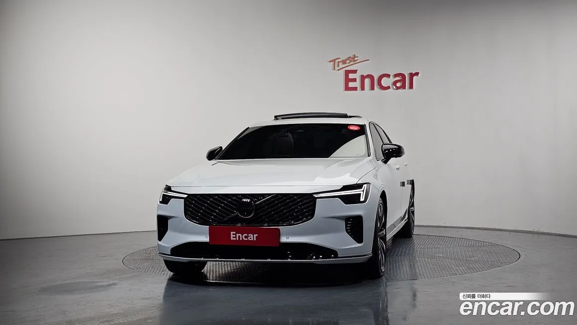 Volvo S90 2026 из KR, фото 3