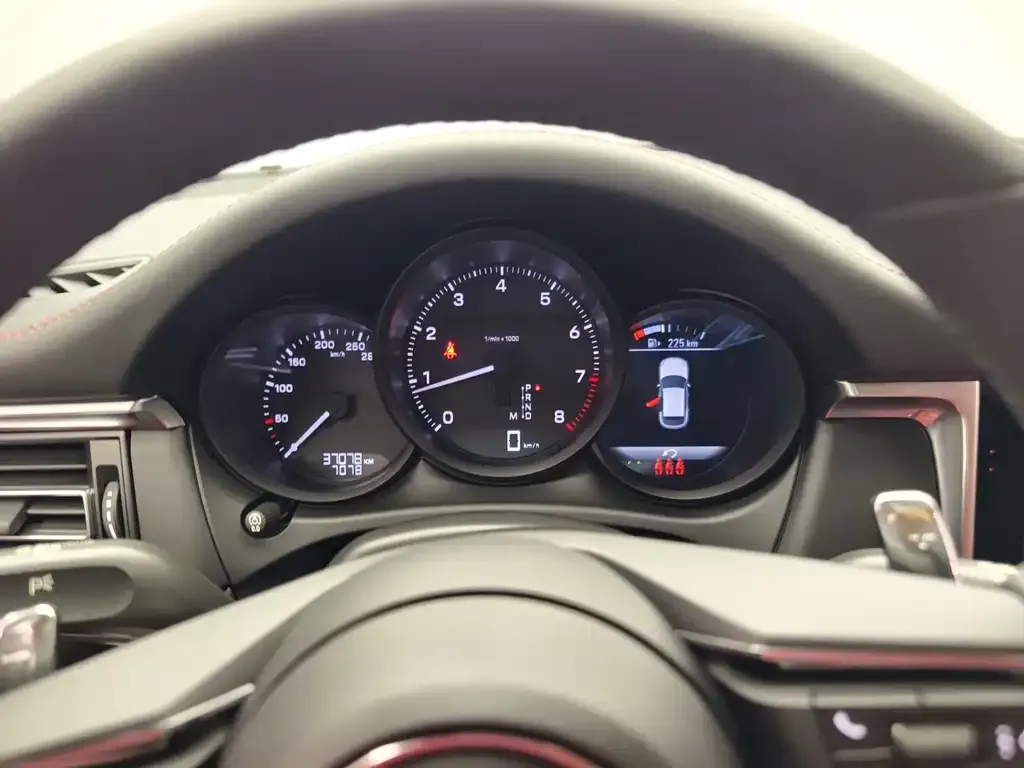 Porsche Macan 2023 из CN, фото 9