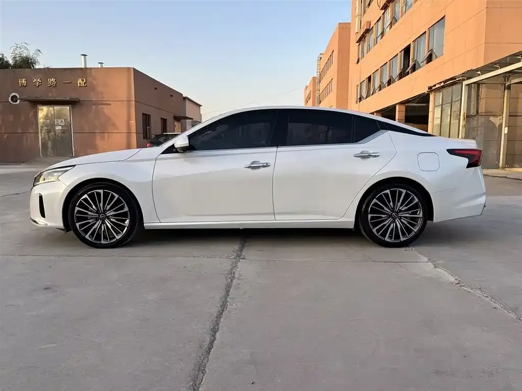 Nissan Teana 2022 из CN, фото 4