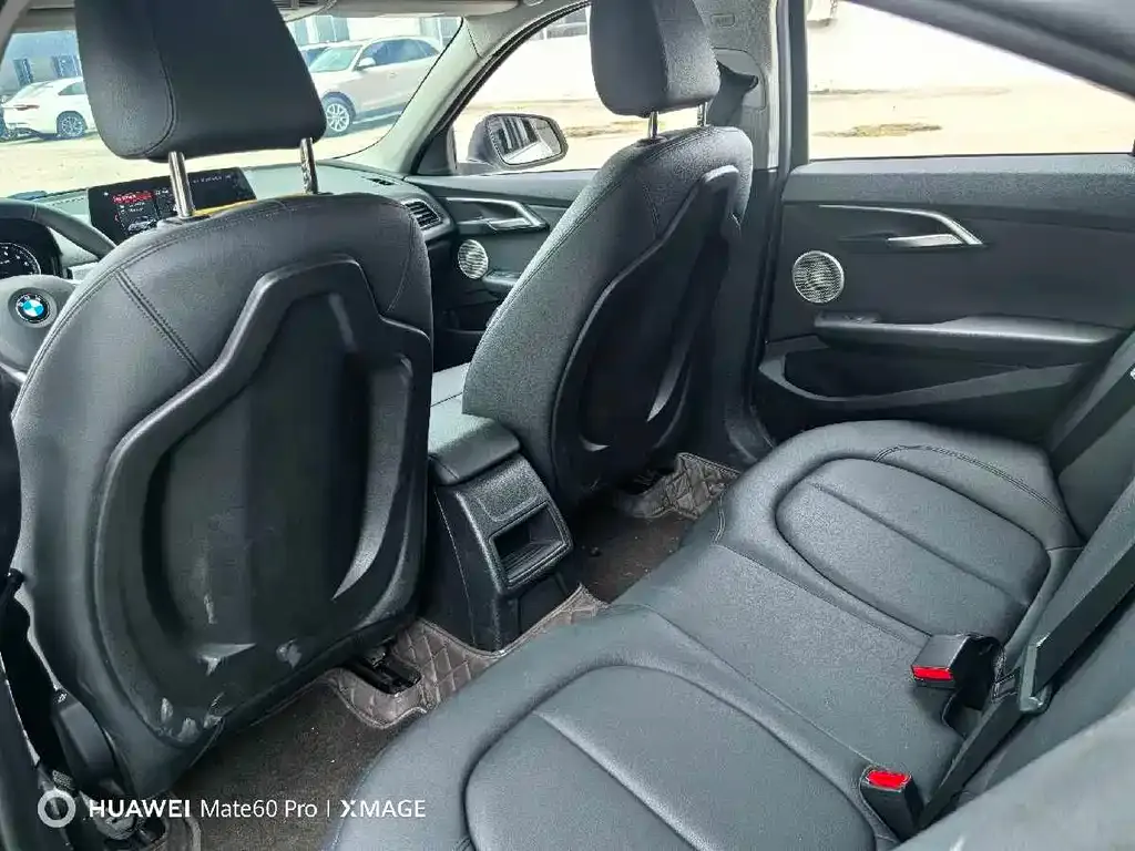 BMW 1 Series 2022 из CN, фото 6