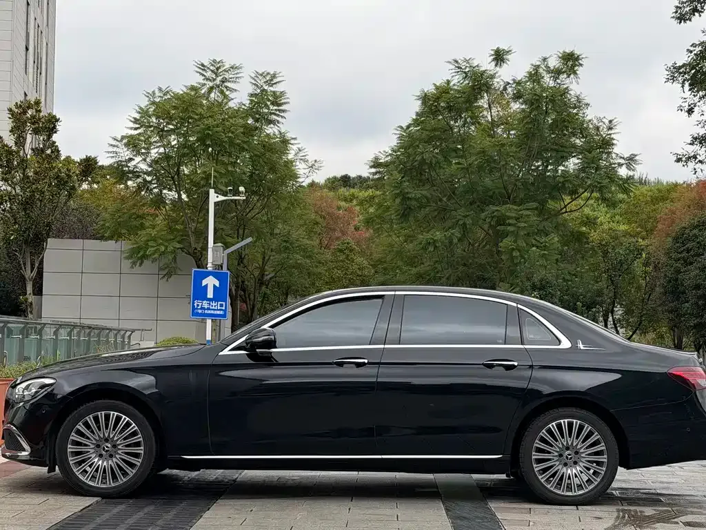 Mercedes-Benz E-Class 2023 из CN, фото 10
