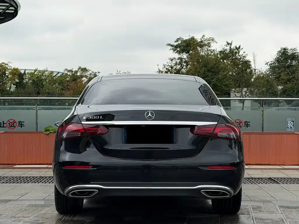 Mercedes-Benz E-Class 2023 из CN, фото 8
