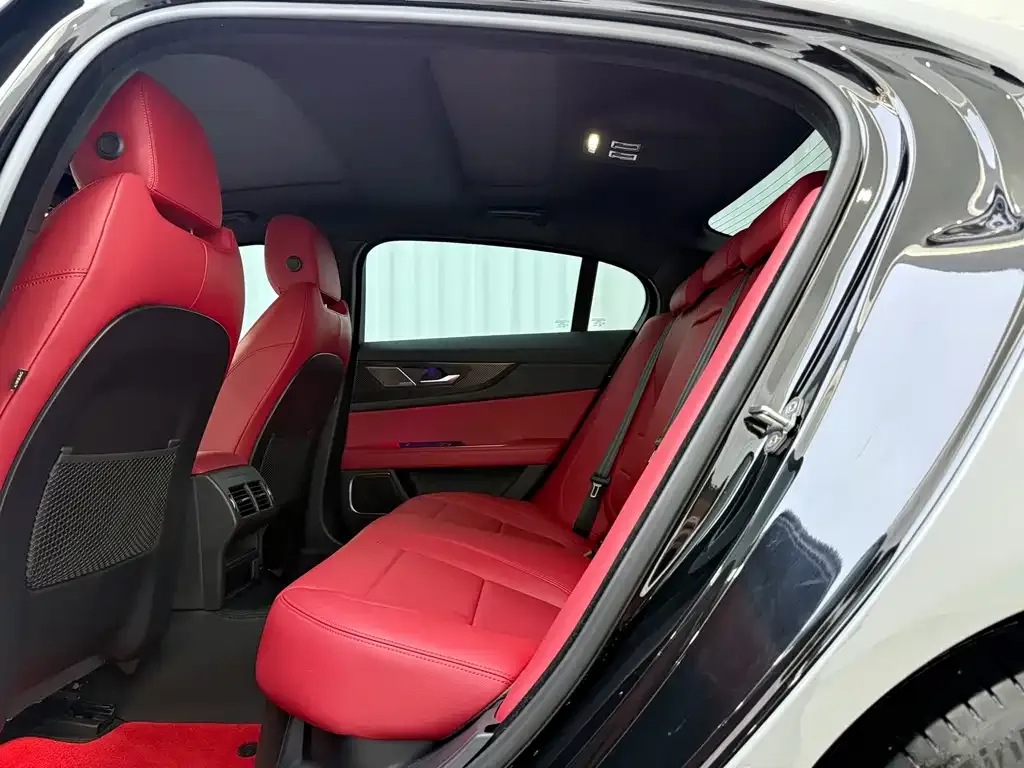 Jaguar XEL 2024 из CN, фото 6