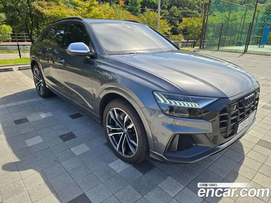 Audi SQ8 2021 из KR, фото 8