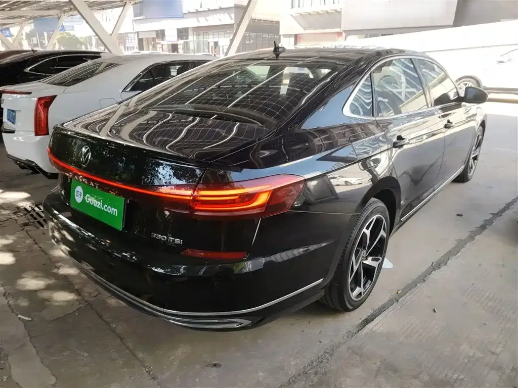 Volkswagen Passat — фото 7