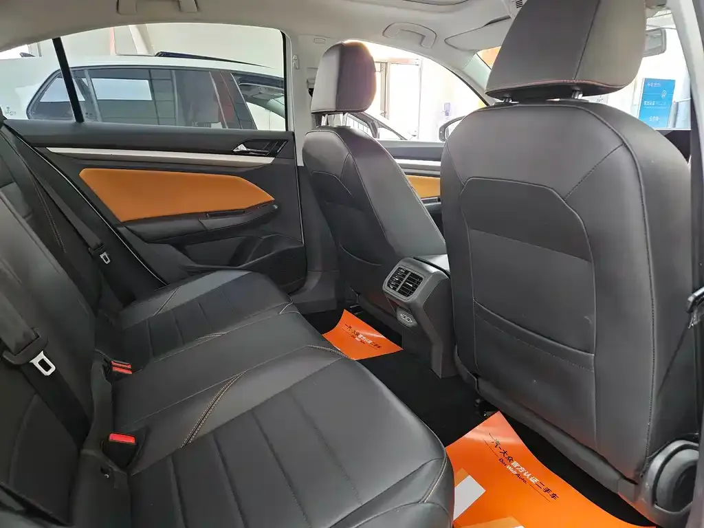Volkswagen Bora 2023 из CN, фото 6