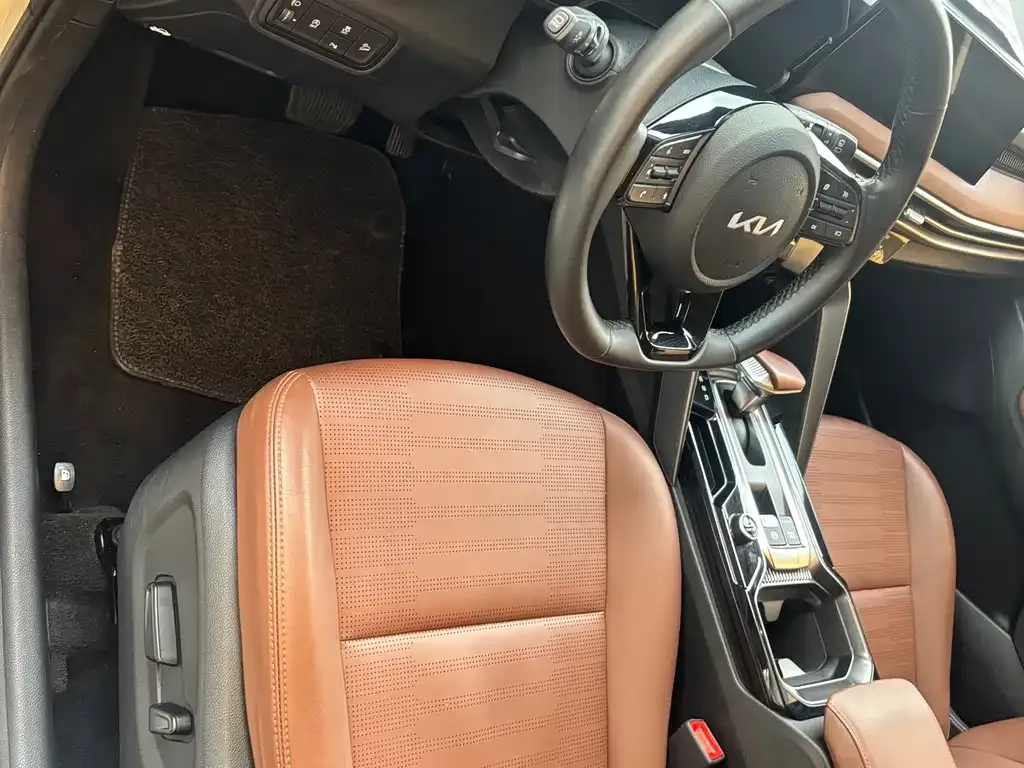 Kia Sportage 2022 из CN, фото 4