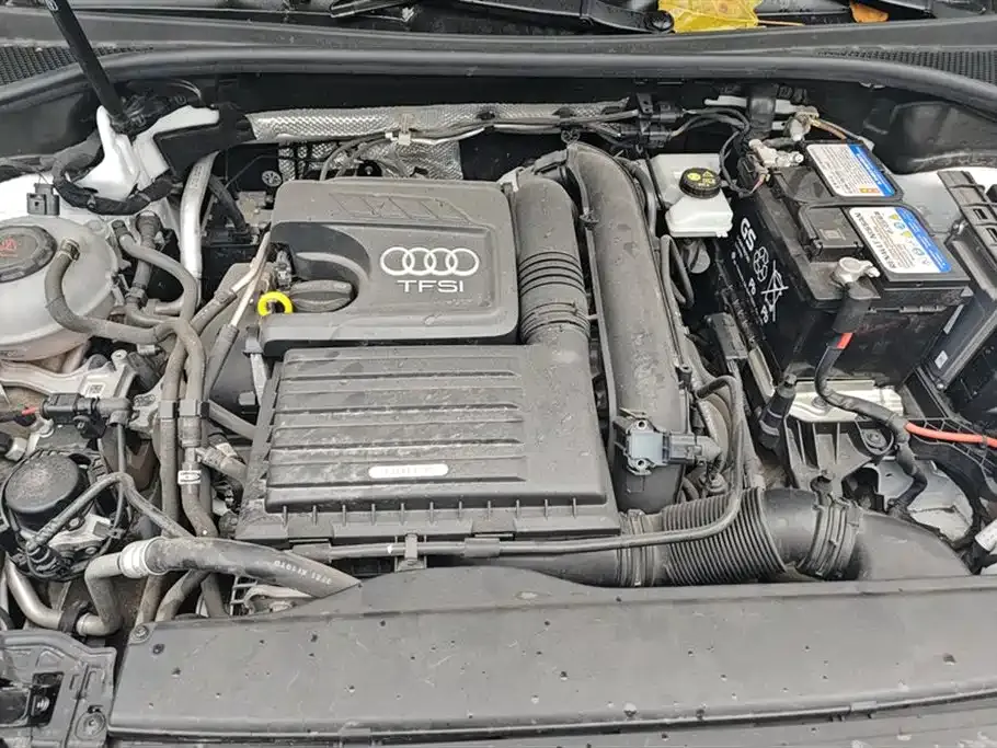 Audi Q3 — фото 10