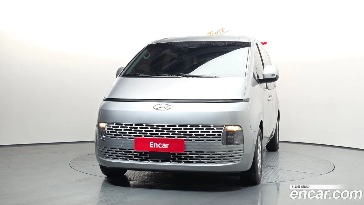 Hyundai Staria 2023 из KR, фото 3