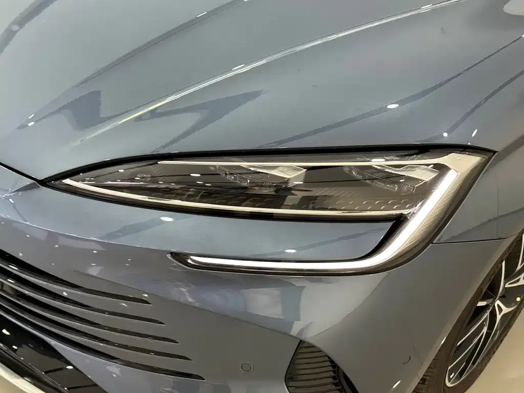 BYD Seal 07 DM-i 2025 из CN, фото 3