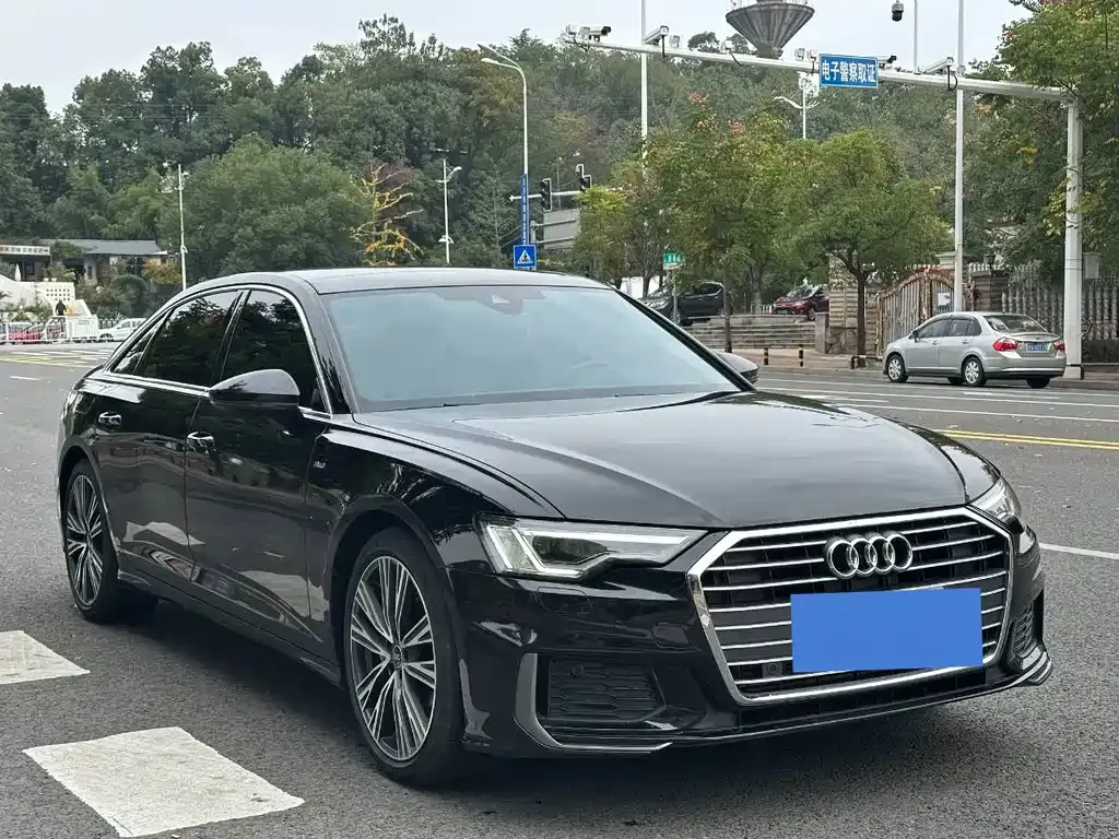 Audi A6L 2022 из CN, фото 2