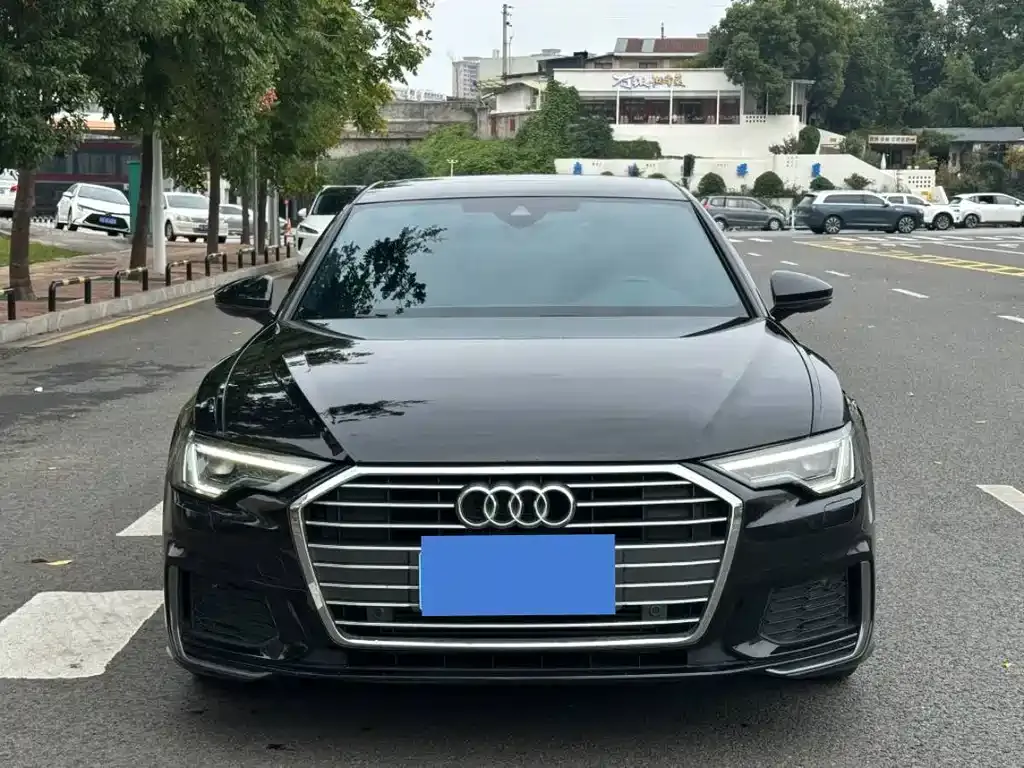 Audi A6L 2022 из CN, фото 3