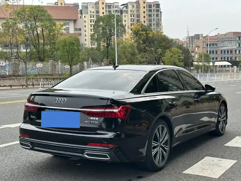 Audi A6L 2022 из CN, фото 9