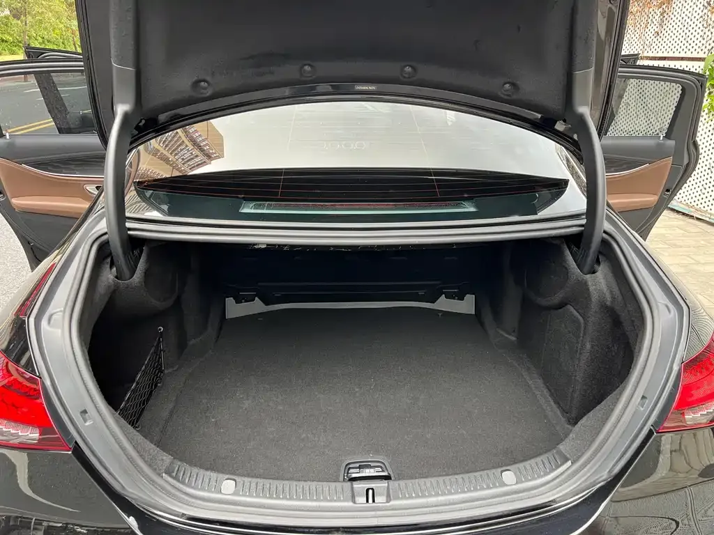 Mercedes-Benz E-Class 2022 из CN, фото 10