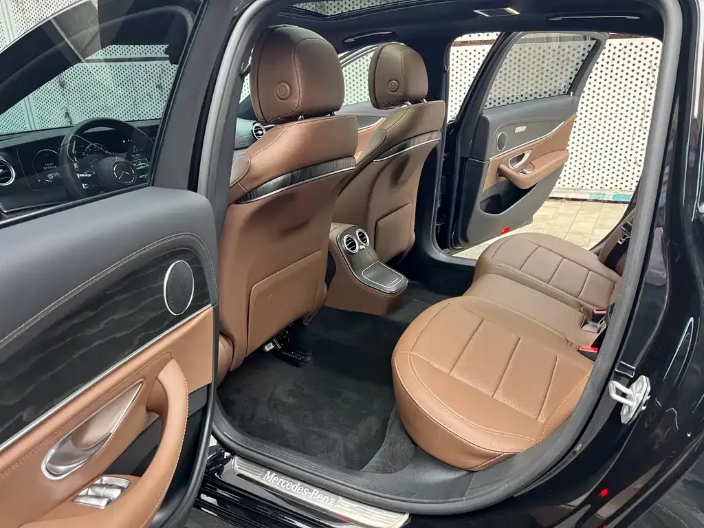 Mercedes-Benz E-Class 2022 из CN, фото 9