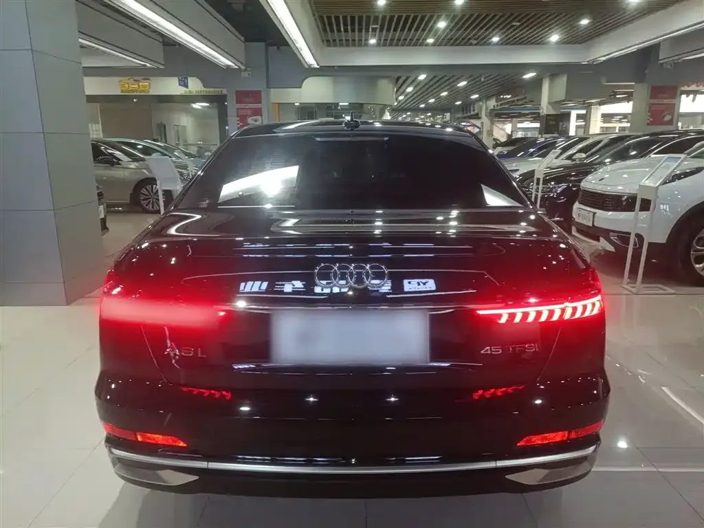 Audi A6L 2025 из CN, фото 6