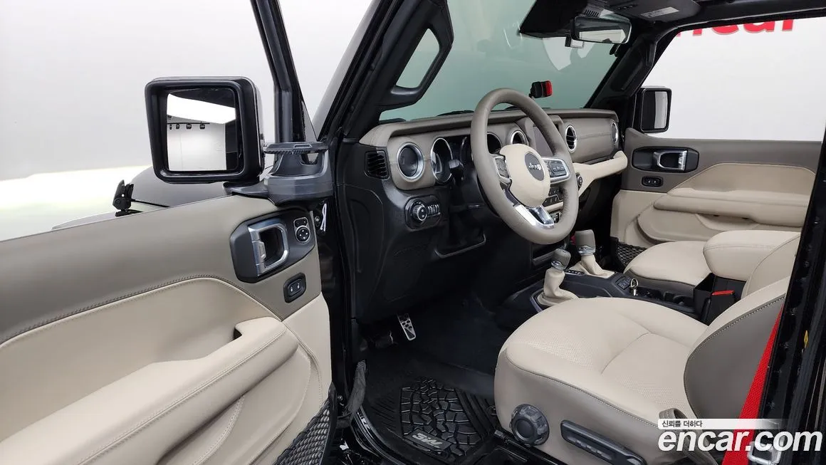 Jeep Wrangler — фото 10