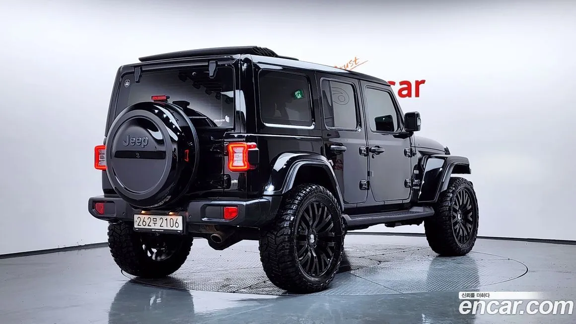 Jeep Wrangler — фото 2