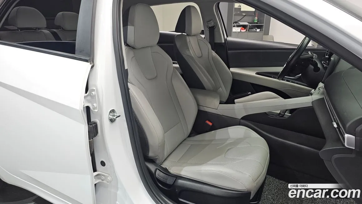 Hyundai AVANTE 2021 из KR, фото 10