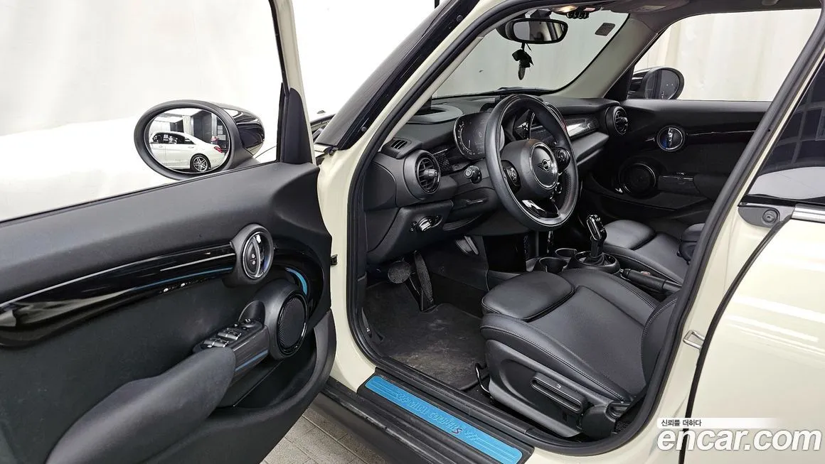 Mini Cooper 2021 из KR, фото 10