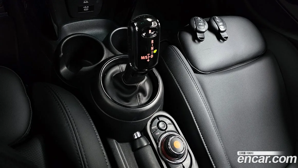 Mini Cooper 2021 из KR, фото 9