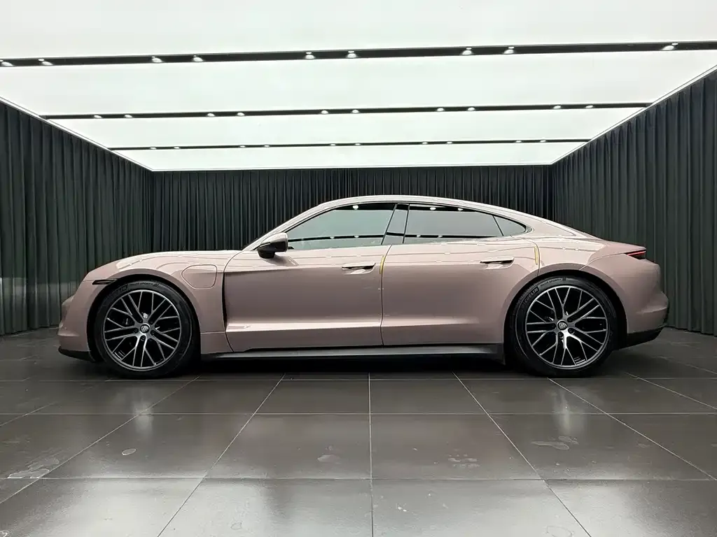 Porsche Taycan 2024 из CN, фото 2