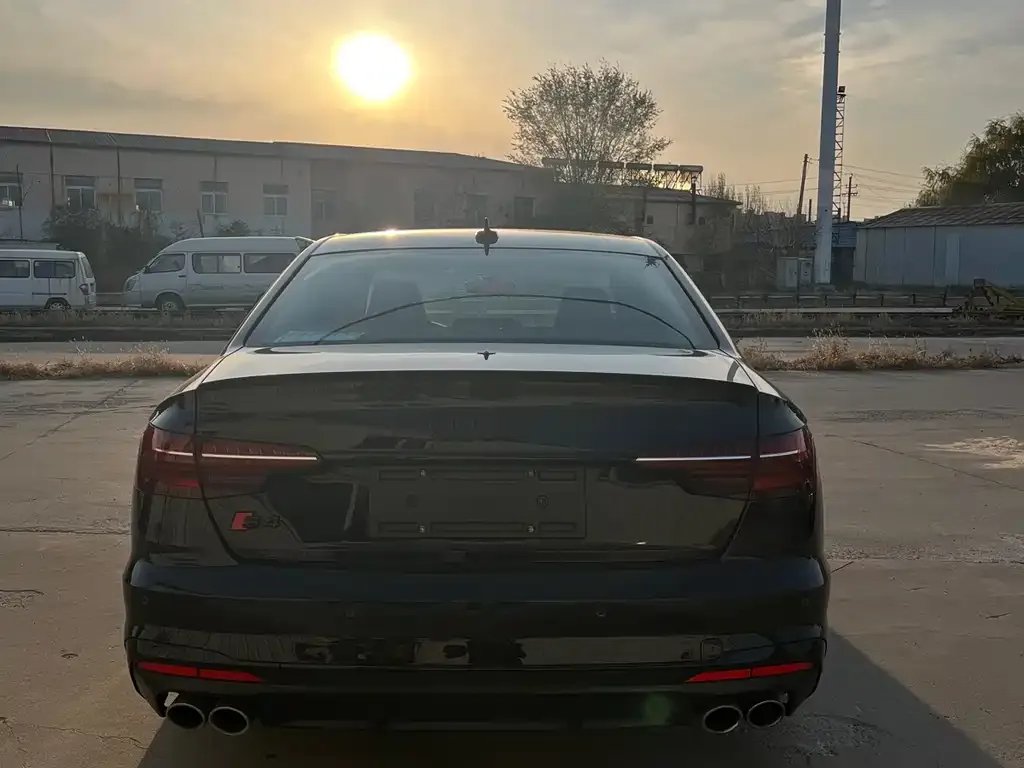 Audi S4 2023 из CN, фото 6