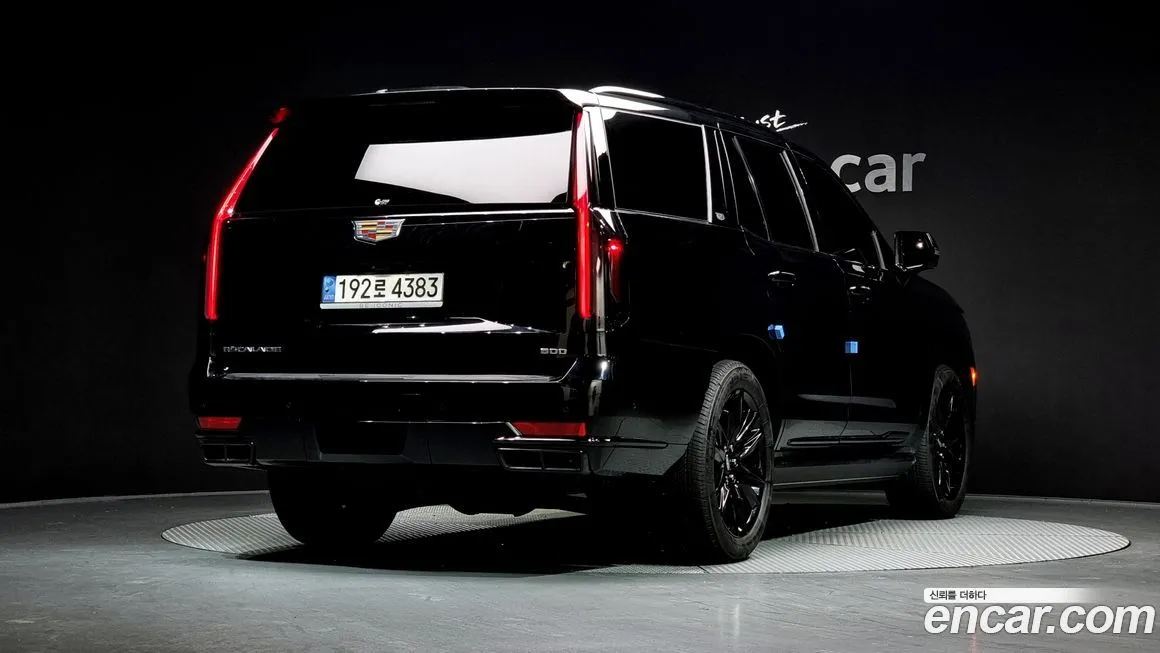 Cadillac Escalade 2023 из KR, фото 2
