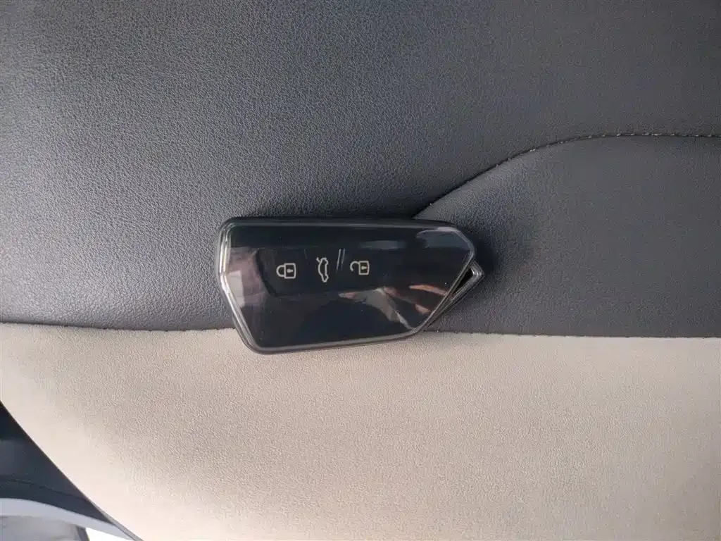 Volkswagen ID.6 Crozz 2021 из CN, фото 9