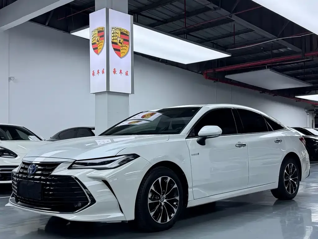 Toyota Avalon 2022 из CN, фото 1