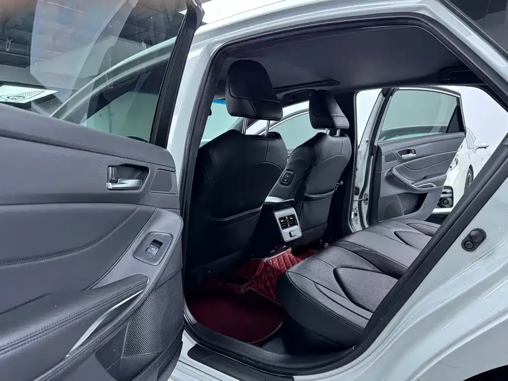 Toyota Avalon 2022 из CN, фото 7