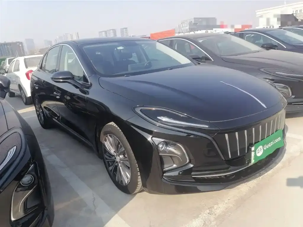 Hongqi E-QM5 — фото 4