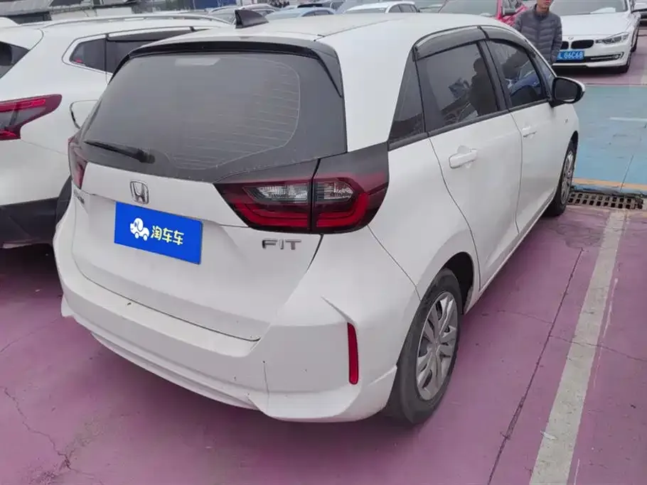 Honda Fit — фото 3