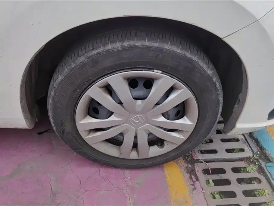 Honda Fit — фото 6