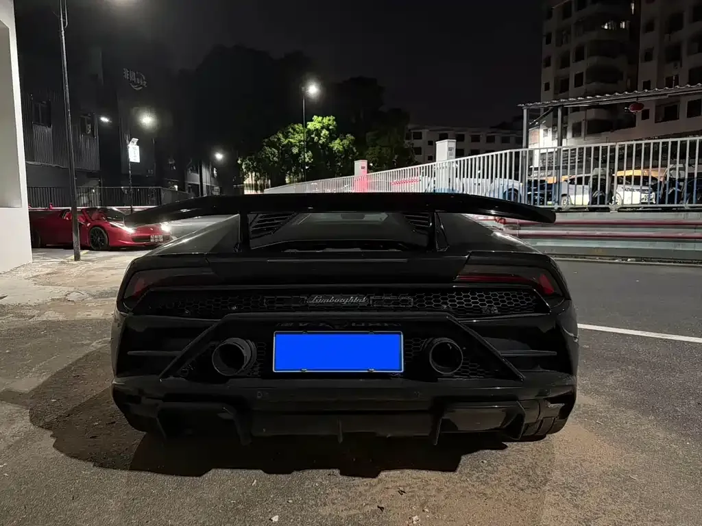 Lamborghini Huracan — фото 3