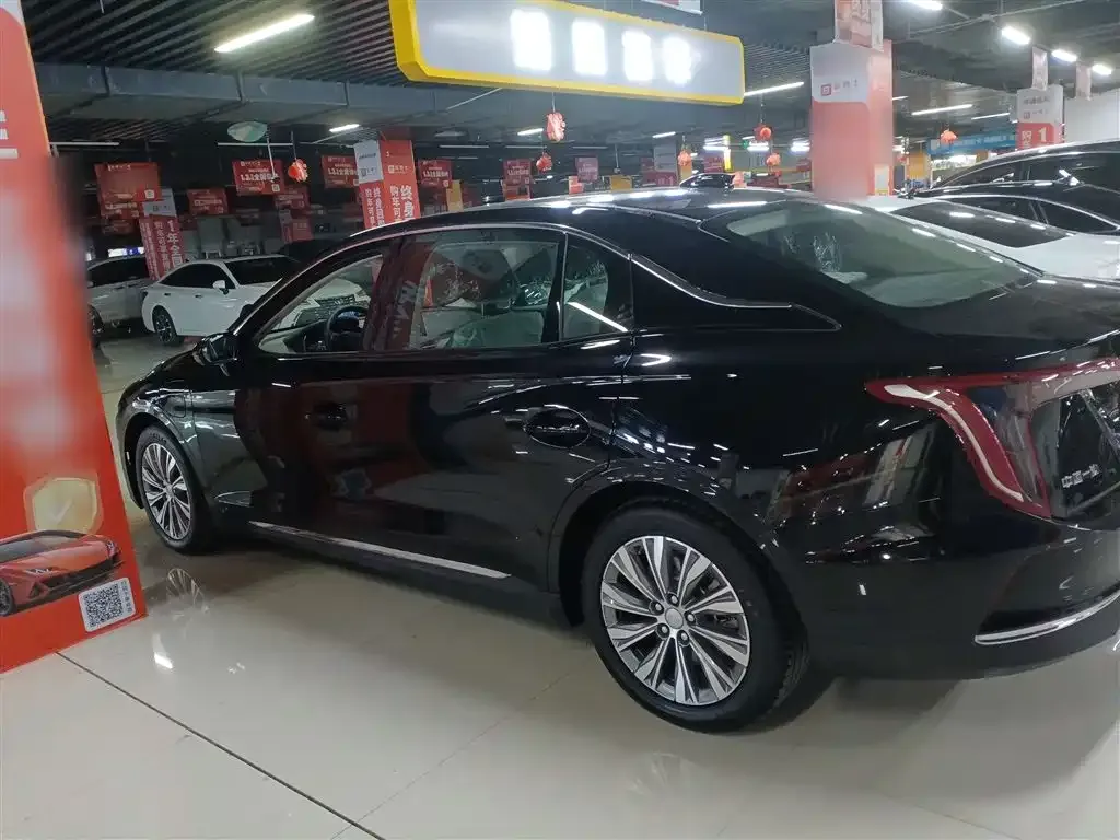 Hongqi E-QM5 2025 из CN, фото 5
