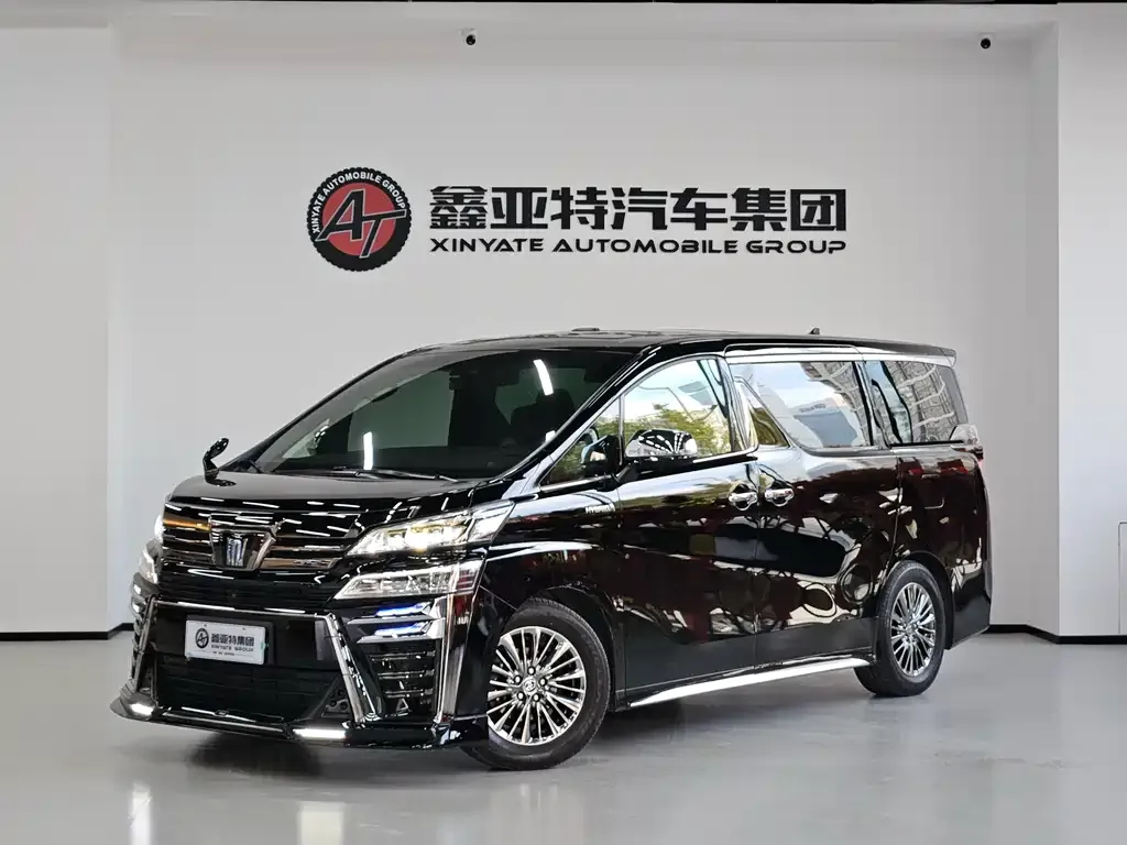 Toyota Vellfire 2023 из CN, фото 1