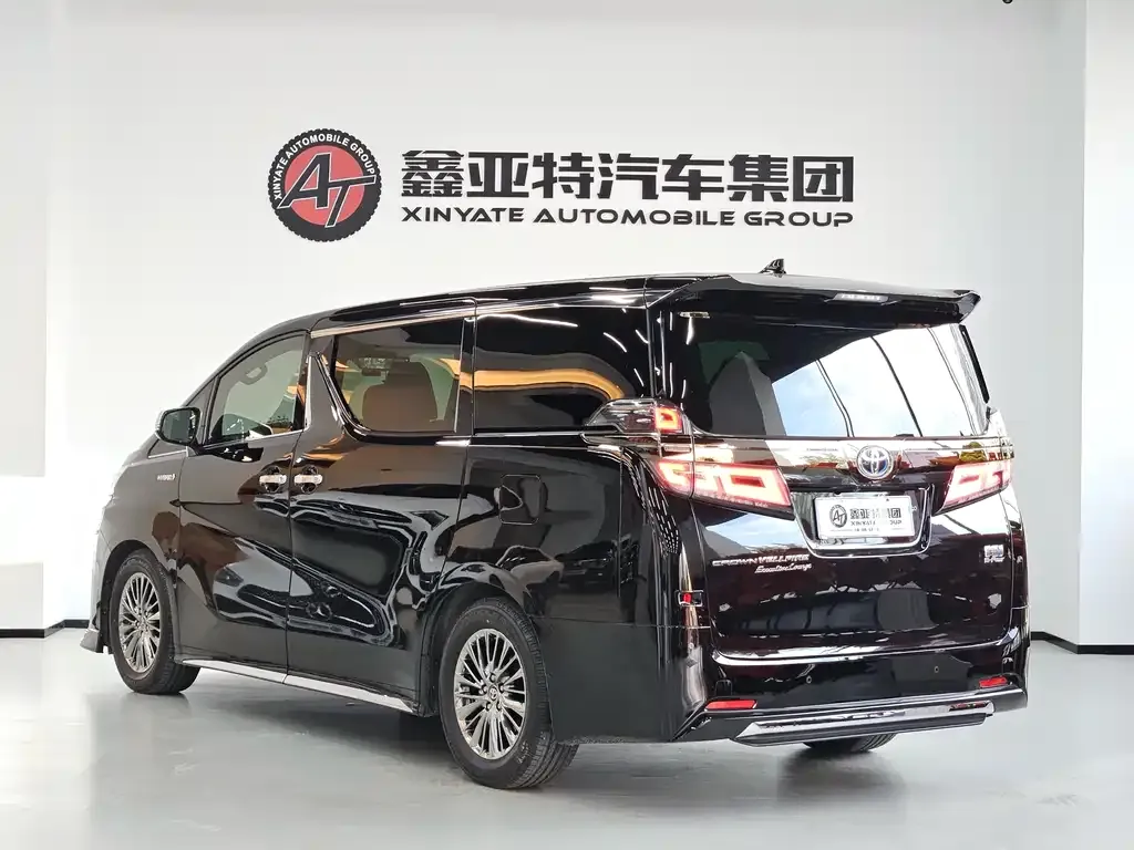 Toyota Vellfire 2023 из CN, фото 3