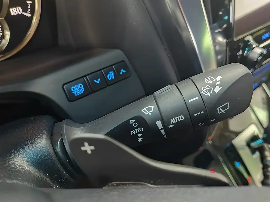 Toyota Vellfire 2023 из CN, фото 8