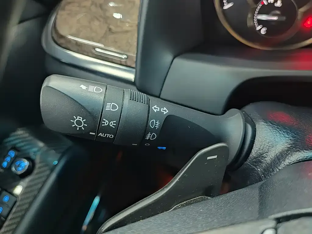 Toyota Vellfire 2023 из CN, фото 9